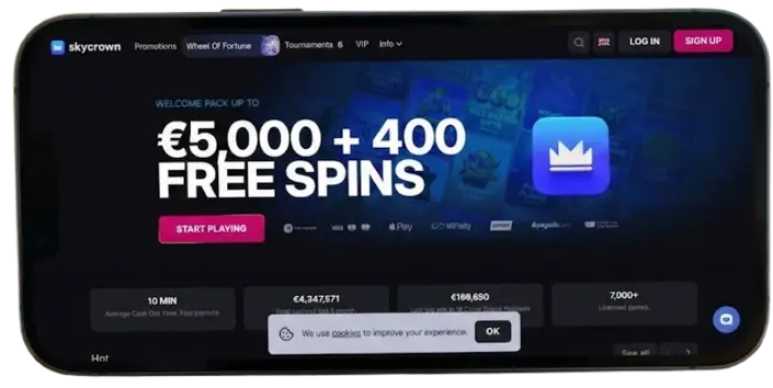 Mobile view of Skycrown Casino website with welcome bonus offer.